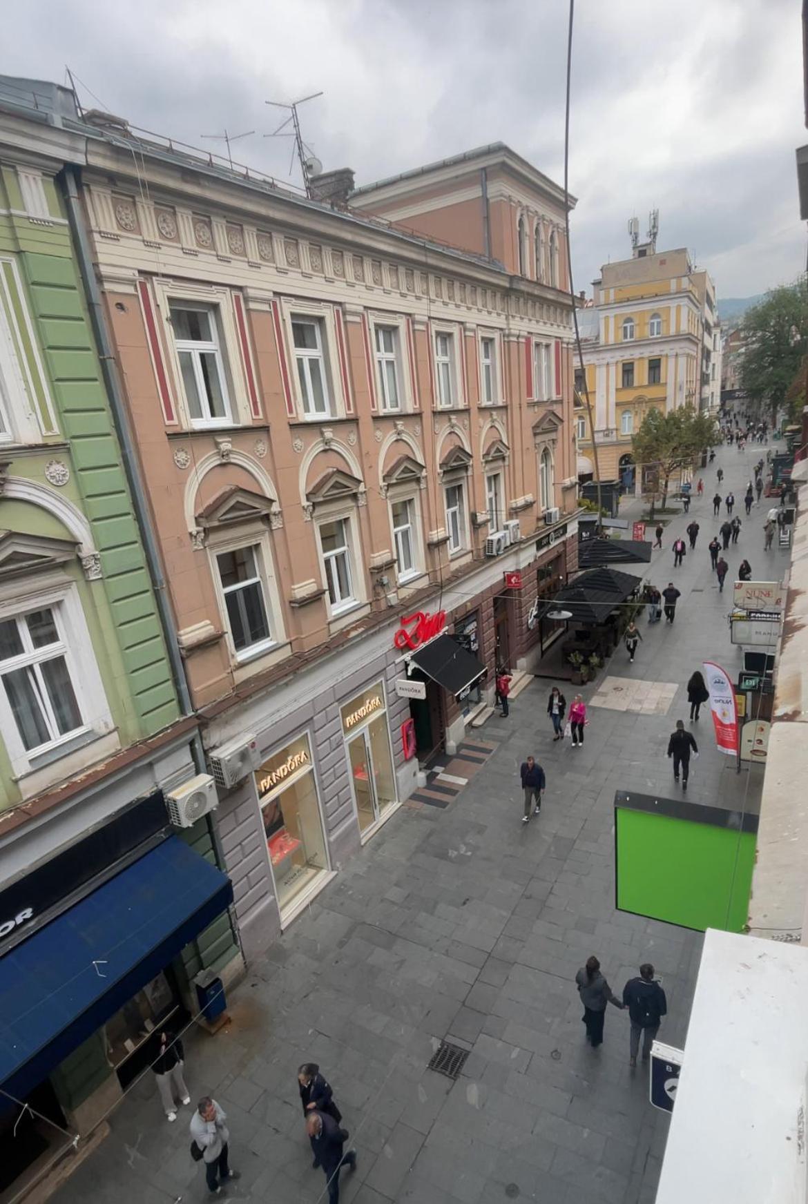 Main Street Retreat With Free Parking * Sarajevo