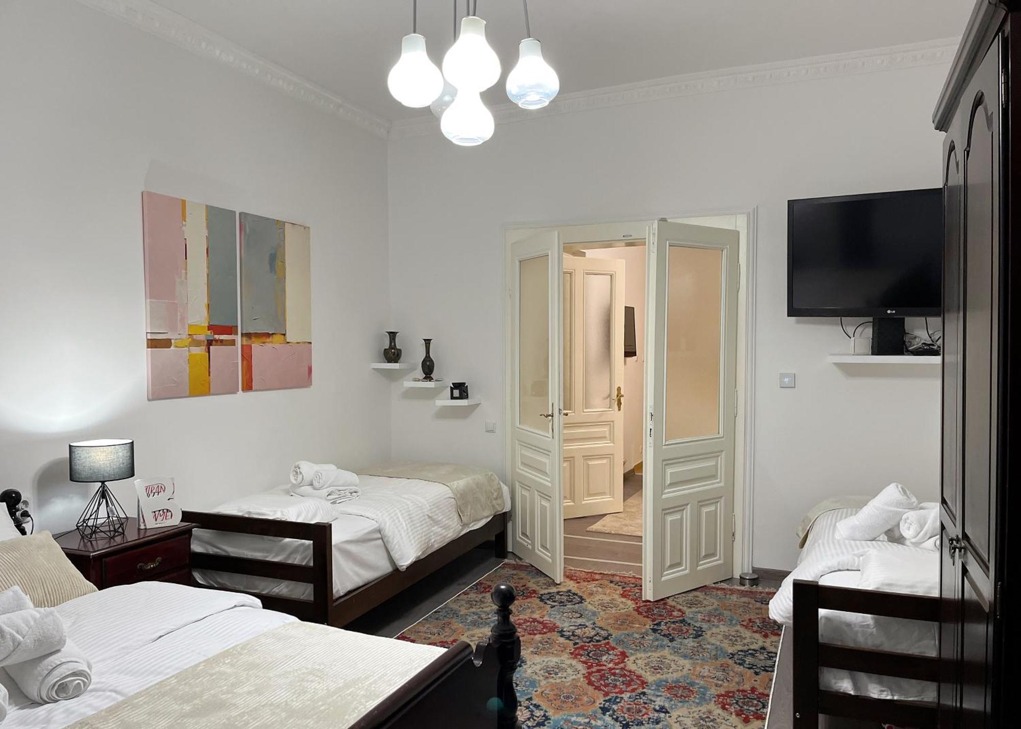 Main Street Retreat With Free Parking Apartman Sarajevo